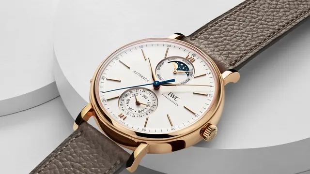Nowe zegarki z kolekcji Portofino, w tym model IWC Portofino Complete Calendar