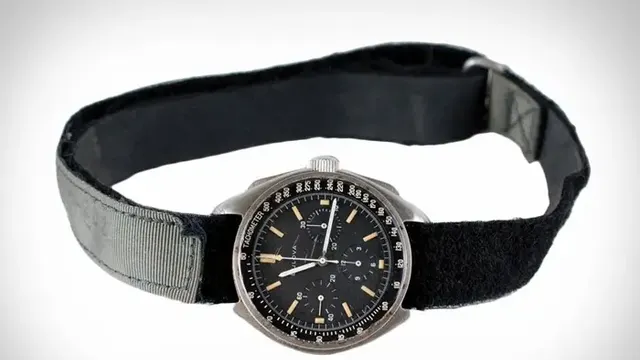 „Księżycowy” zegarek Bulova sprzedany za 1,6 mln dolarów!