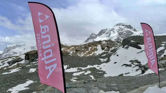 Relacja: 140-lecie marki Alpina. Wyjątkowy event na 2 939 m n.p.m i specjalny zegarek