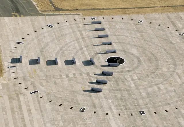 Scania Clock – czyli pierwszy zegar stworzony z… ciężarówek!