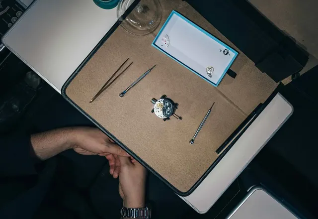 Zegarek złożony na wysokości 30 000 stóp, między Genewą a Nowym Jorkiem!