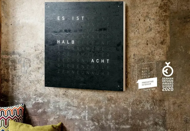 QlockTwo Creators Edition Metamorphite - z kamienną twarzą na salonach