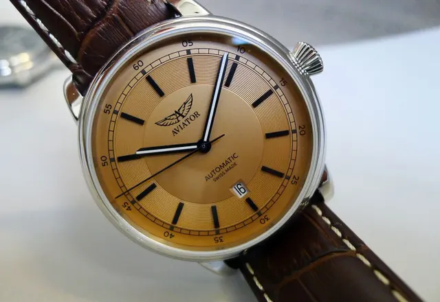 Prezentujemy: Aviator Swiss Made – Douglas DC-3 Automatic (zdjęcia live)