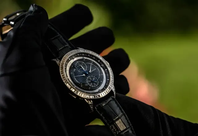 KRAYON  Everywhere Horizon – mechaniczne wskazanie wschodów i zachodów słońca!