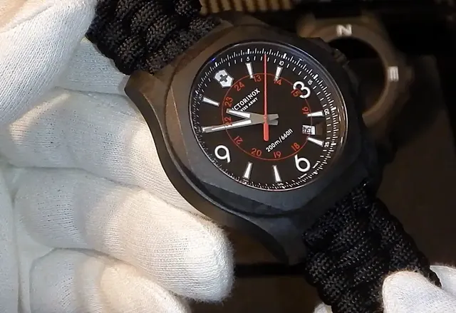Video recenzja: Victorinox - I.N.O.X. Carbon (nowość 2017)