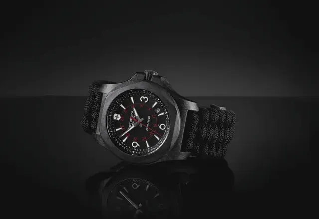 Victorinox - I.N.O.X. Carbon nowość 2017