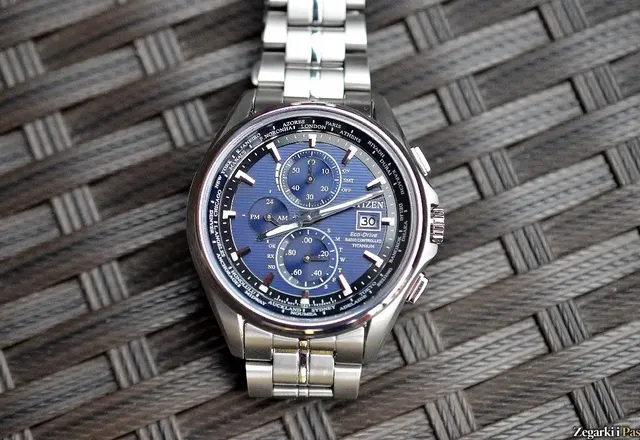 Recenzja: CITIZEN Eco-Drive World Time Radio Controlled Super Titanium™