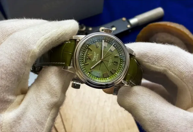 Video recenzja: Aviator Swiss Made Douglas Automatic Day-Date Limited Edition