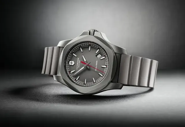 I.N.O.X. Titanium – flagowy zegarek w nowej odsłonie