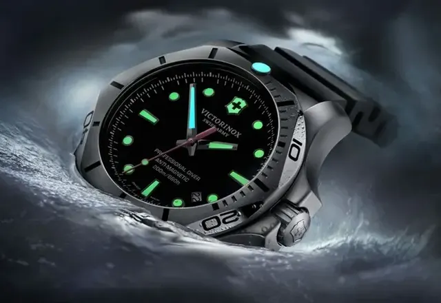 Victorinox - I.N.O.X. Professional Diver