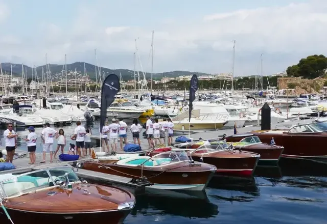 Frederique Constant - 2014 Runabout Chronograph Automatic Collection