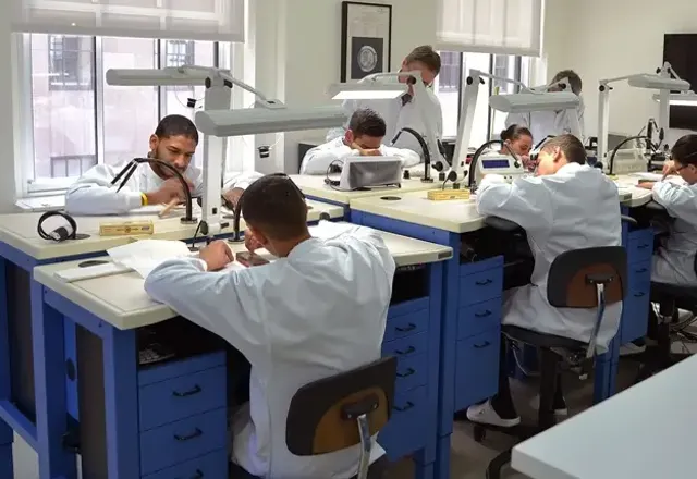 Kurs zegarmistrzowski firmy Patek Philippe w USA