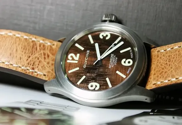 Glycine - czasomierze z kolekcji "Incursore"