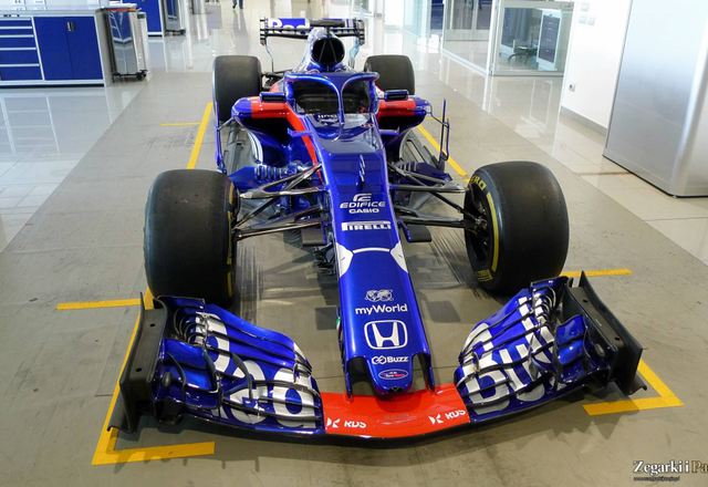 Odwiedzamy fabrykę bolidów F1 Toro Rosso z marką Edifice – relacja i zdjęcia!